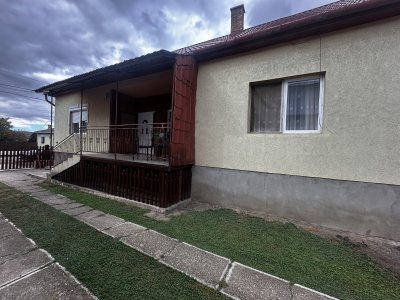 Ház