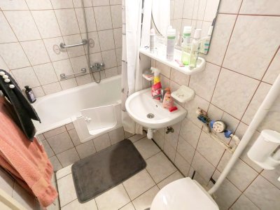 Lakás
