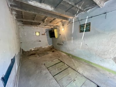Önálló garázs