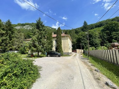 Lakás
