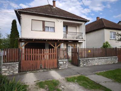 Ház