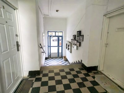 Lakás