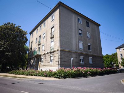 Lakás