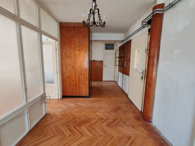 Lakás