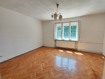 Lakás