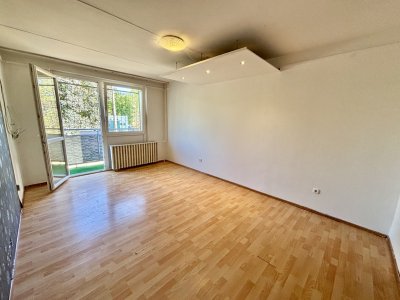 Lakás